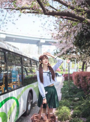 微微一笑很诡异