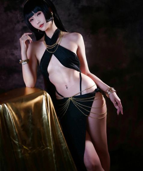 摸金笑尉