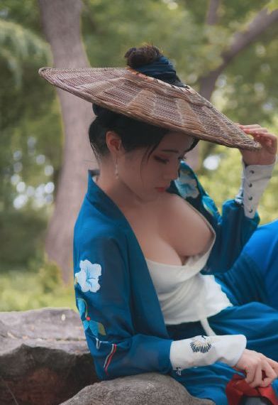 月球
